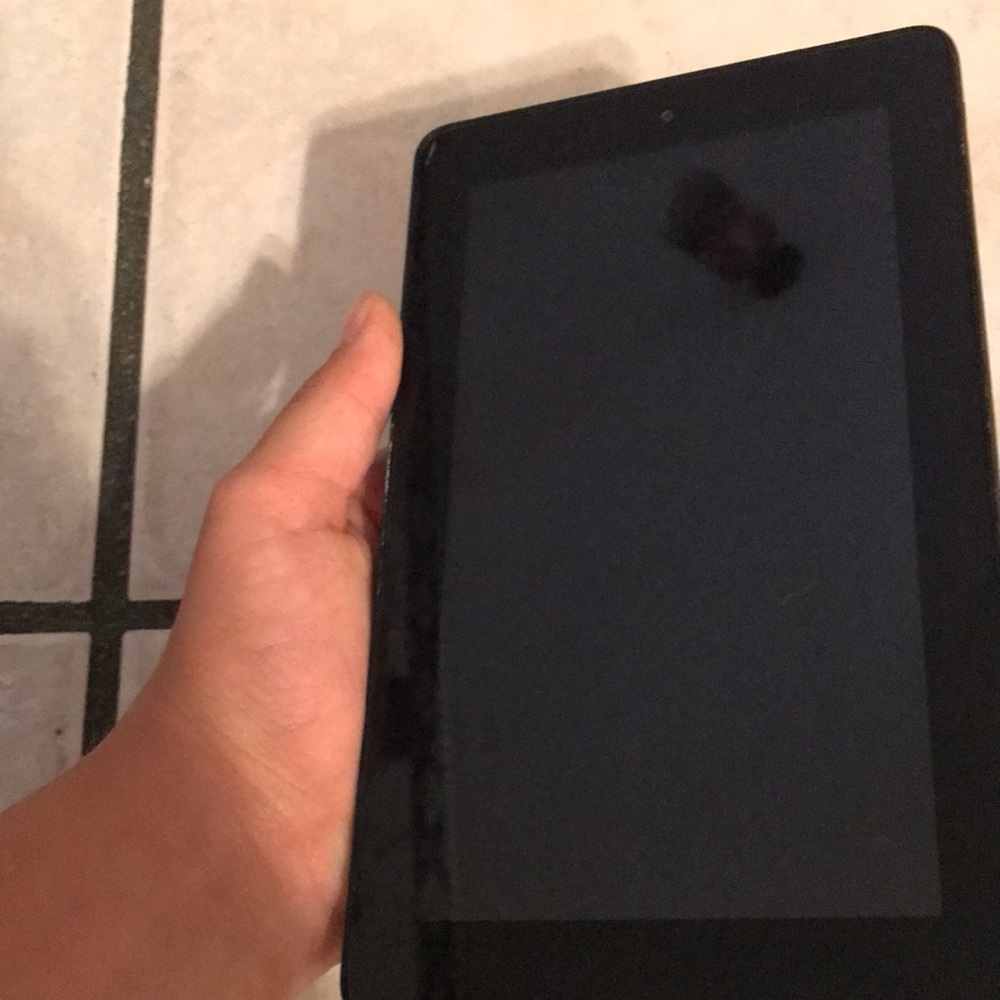 Amazon tablet - Picture 3 of 4